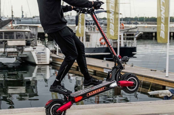 Differences Between an E-Scooter and an E-Unicycle