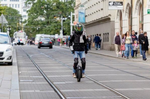 9 Tips That Will Help You Ride A Unicycle 